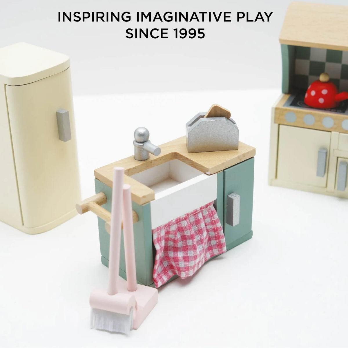 Dolls House Kitchen Furniture Set Le Toy Van Lil Tulips