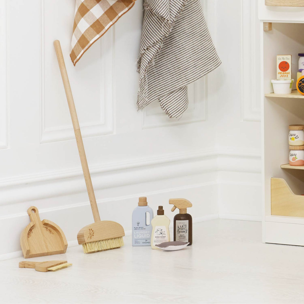 Eco-Friendly Cleaning Set Le Toy Van Lil Tulips