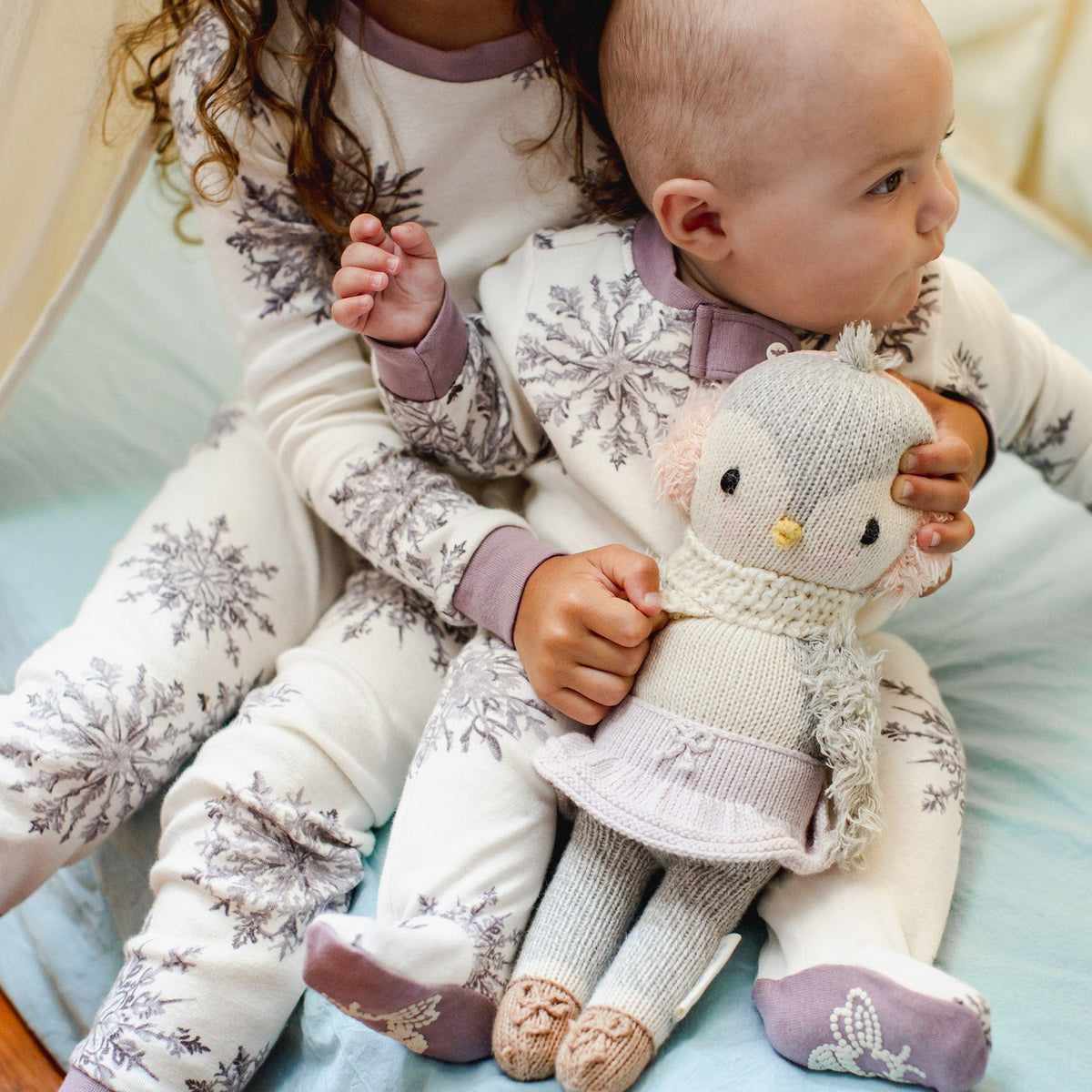 Elegant Snowflakes Organic Cotton Sleep & Play Burt's Bees Baby Lil Tulips
