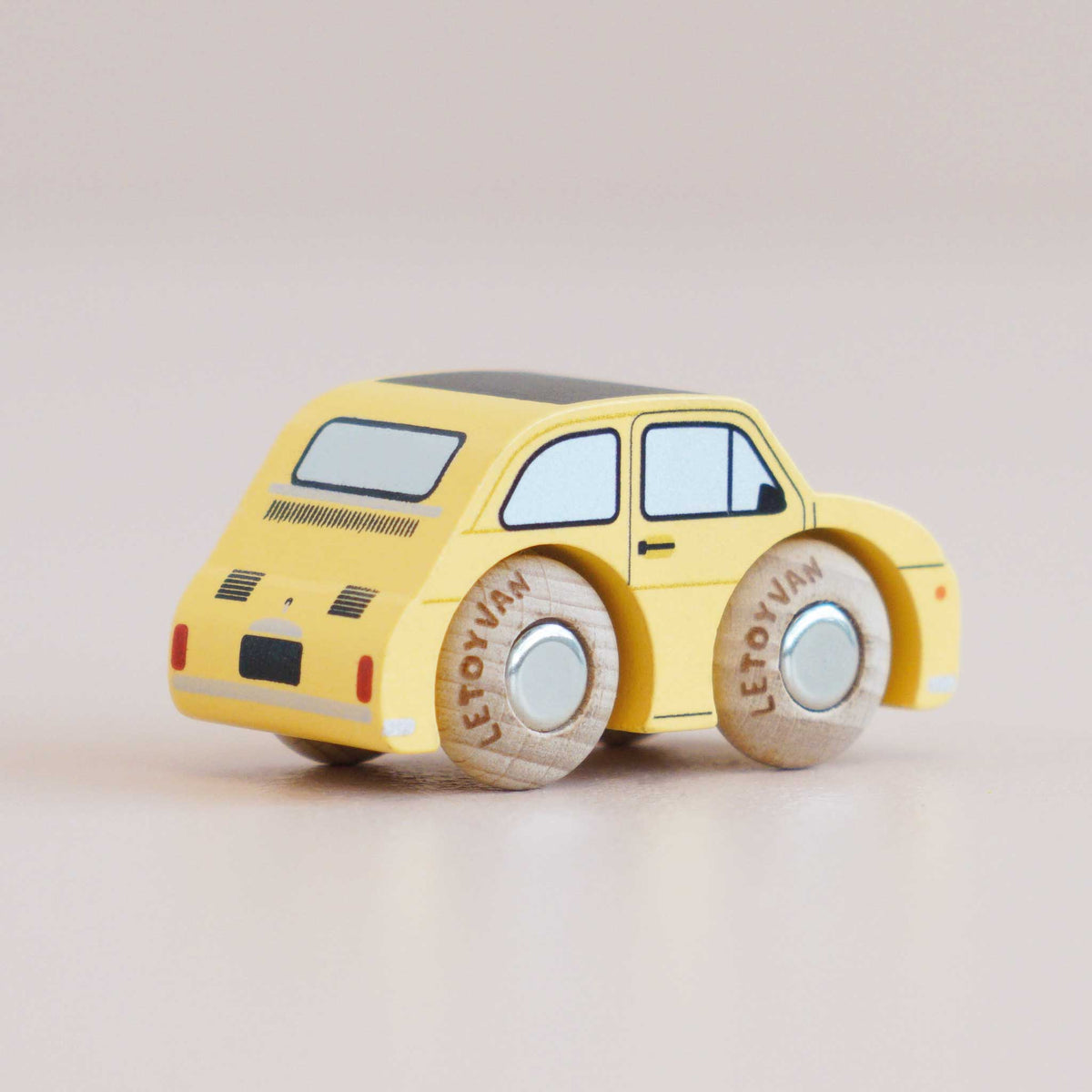 Fifi Wooden Vehicle (GT60) Le Toy Van Lil Tulips