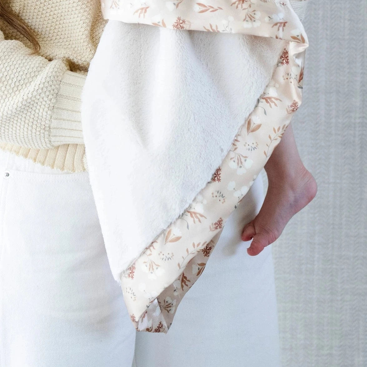 Flora Satin Border Blanket Saranoni Lil Tulips