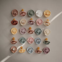 FRIGG Daisy Natural Rubber Baby Pacifier (Blush / Sage) Frigg Pacifiers & Teethers Lil Tulips