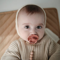 FRIGG Daisy Natural Rubber Baby Pacifier (Rose Gold / Honey Gold) Frigg Pacifiers & Teethers Lil Tulips