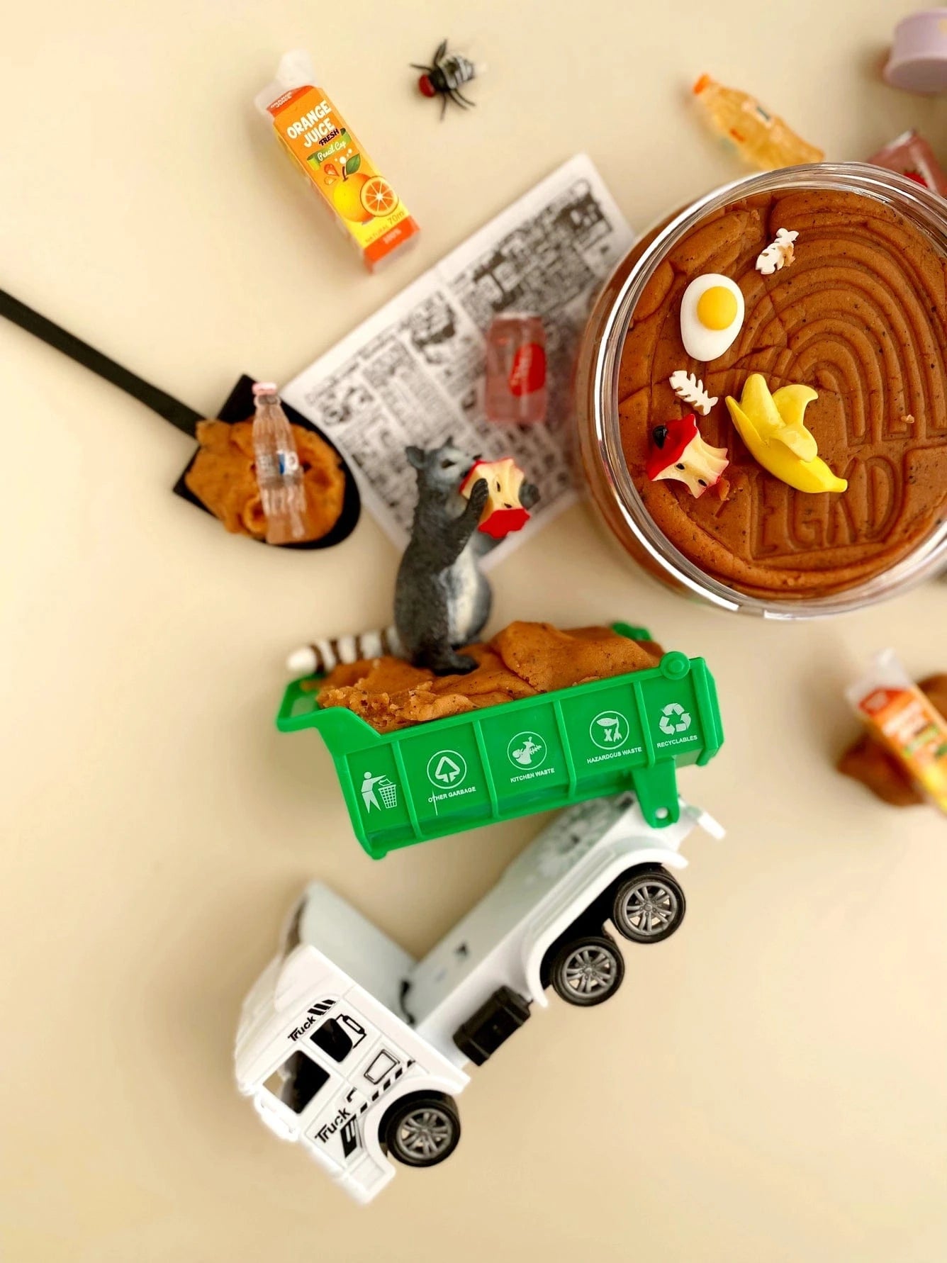 Garbage (Root Beer) Kiddough Play Kit Earth Grown KidDoughs Lil Tulips