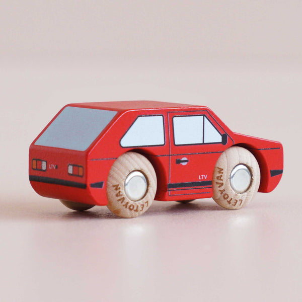 Gary Wooden Vehicle (GT50) Le Toy Van Lil Tulips