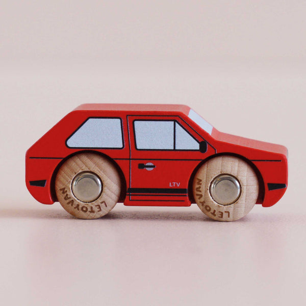 Gary Wooden Vehicle (GT50) Le Toy Van Lil Tulips