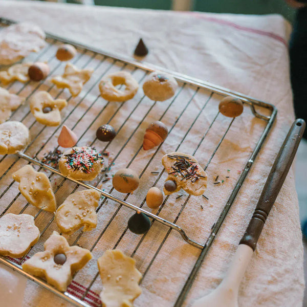 Grapat Play Set Bakes Grapat Lil Tulips