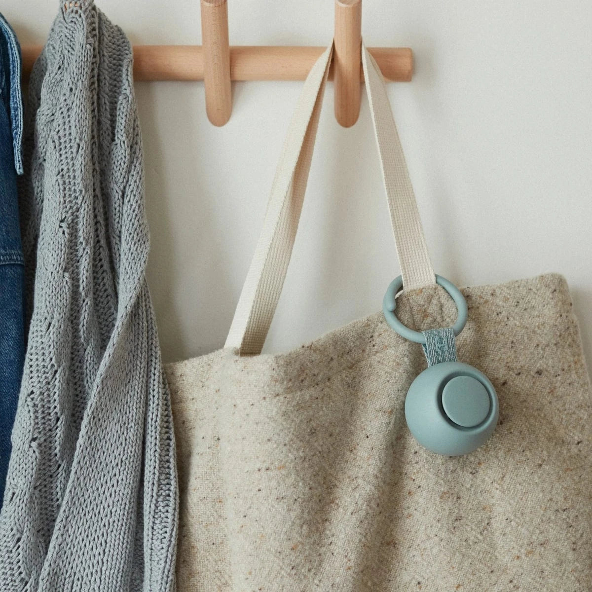 Hatch Rest Go - Portable Sound Machine For Babies and Kids Hatch Lil Tulips