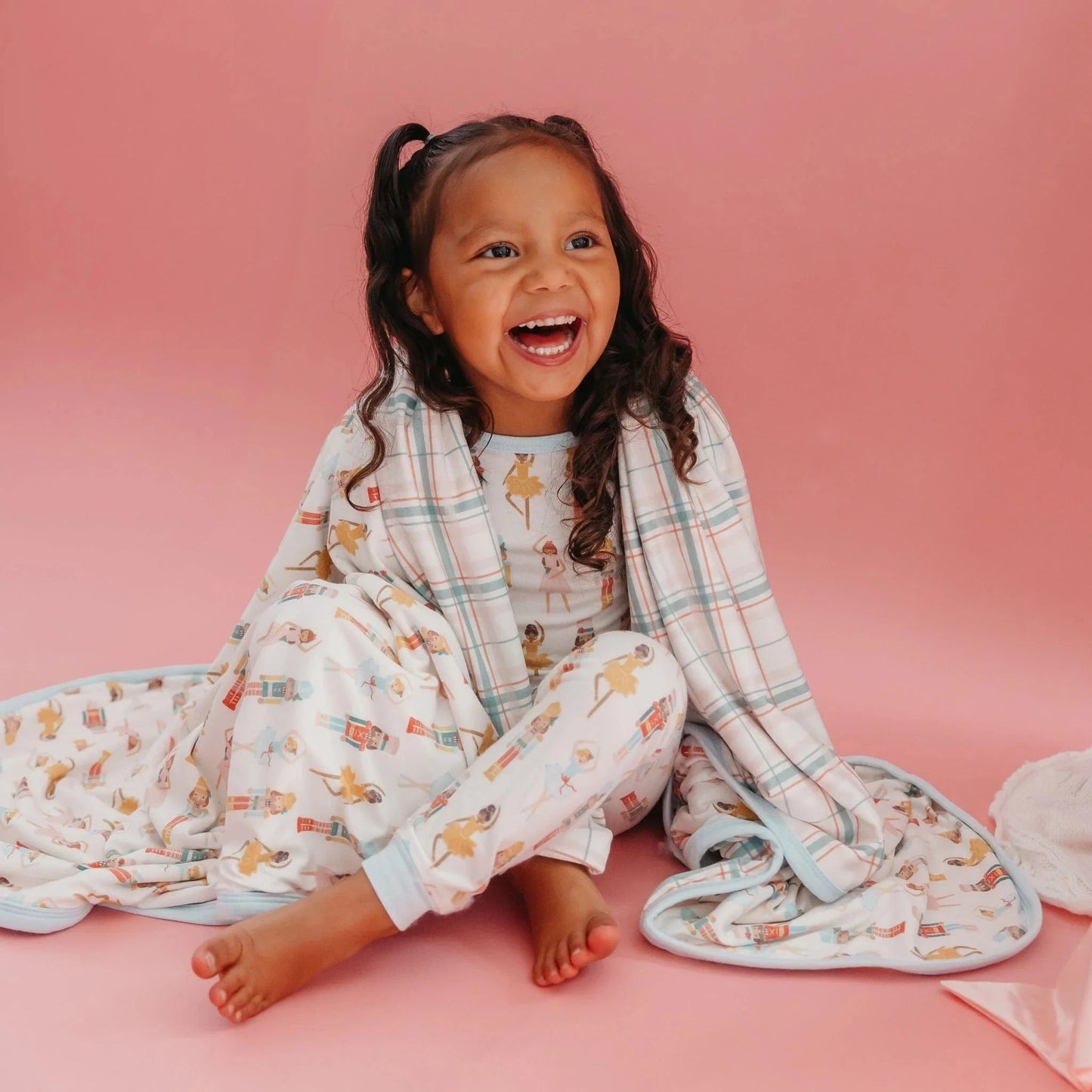 Juliet 3-Layer Stretchy Quilt Copper Pearl Lil Tulips