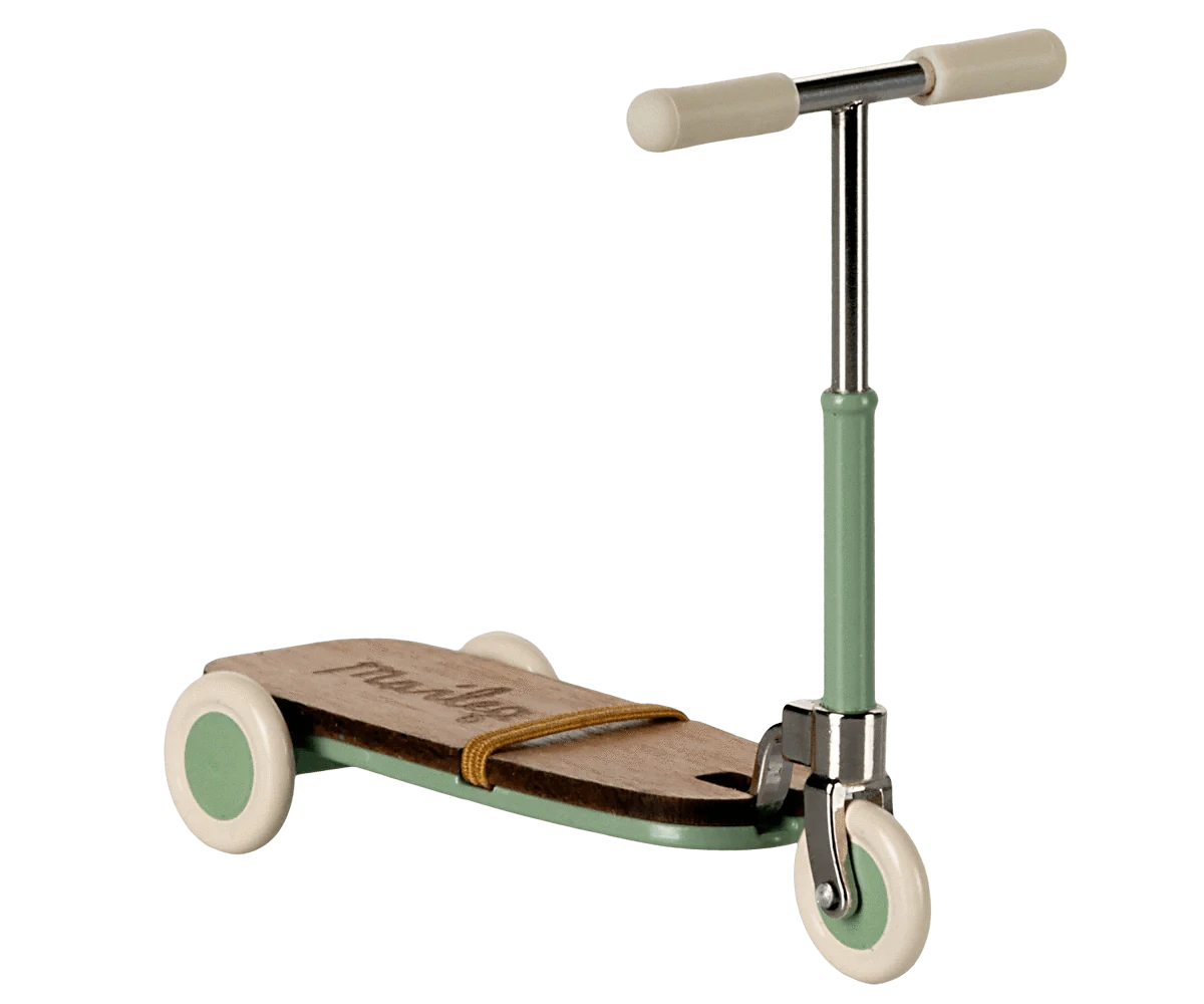 Kick board, Mouse - Mint Maileg Lil Tulips