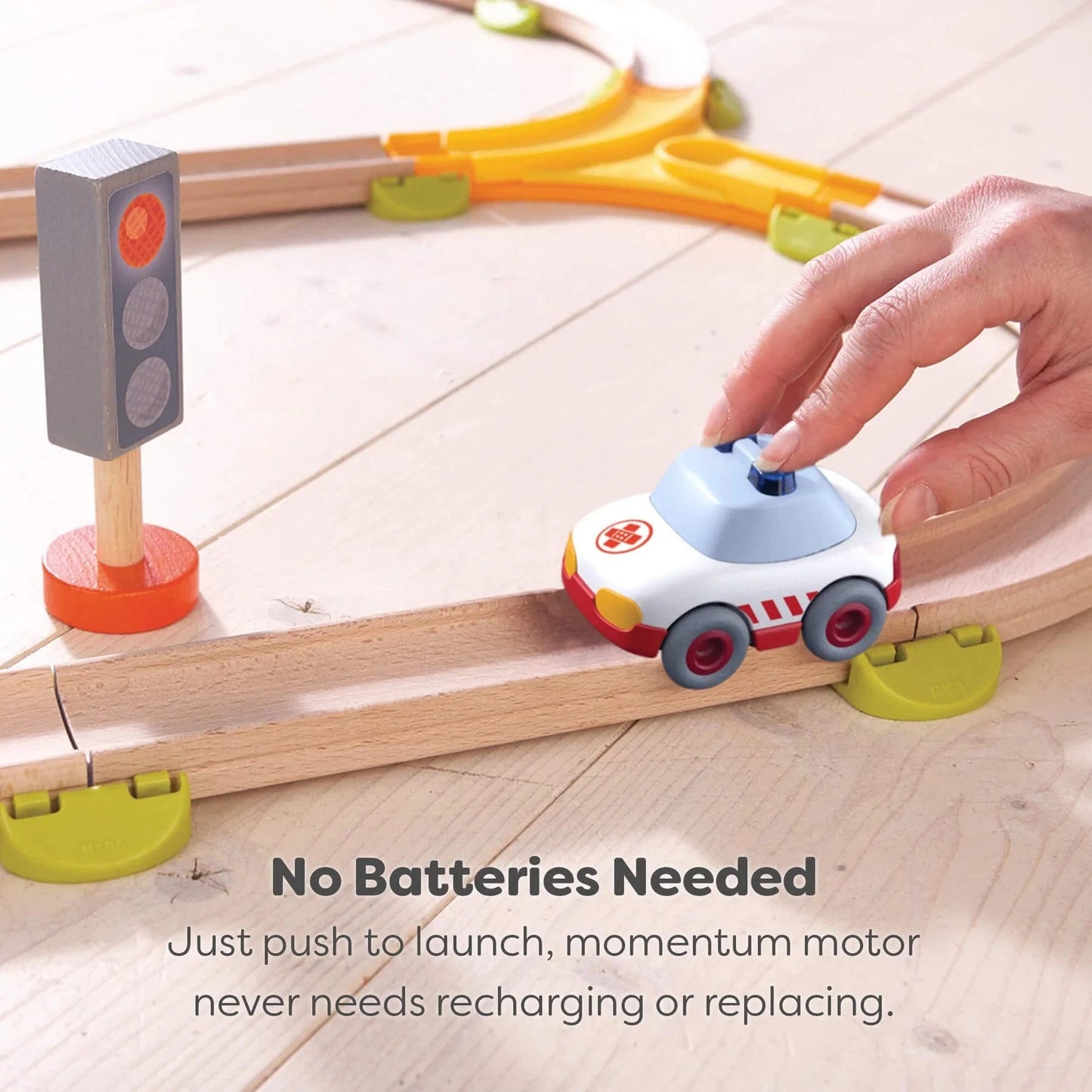 Kullerbu Ambulance with Momentum Motor haba Lil Tulips