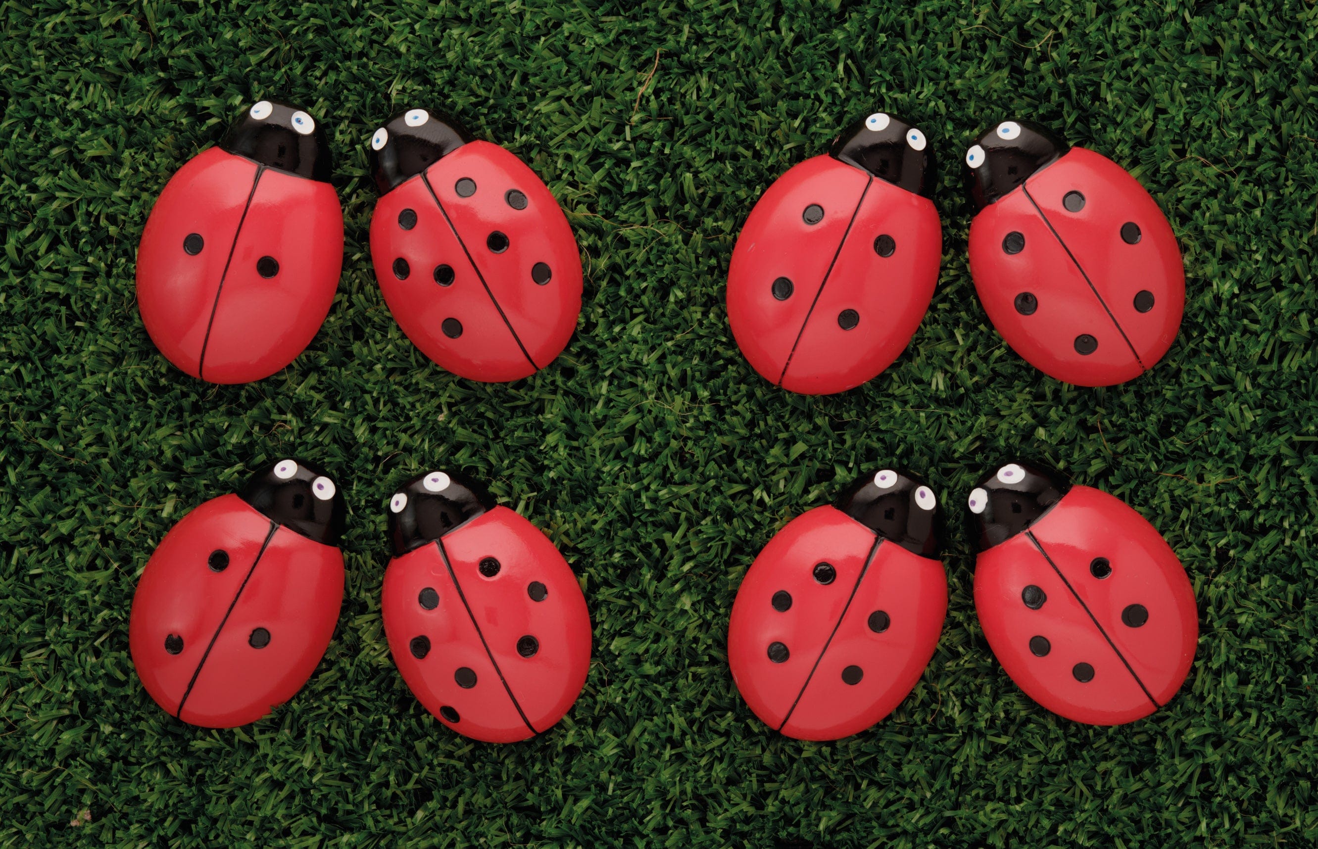 Ladybug Counting Play Stones Yellow Door US LLC Lil Tulips