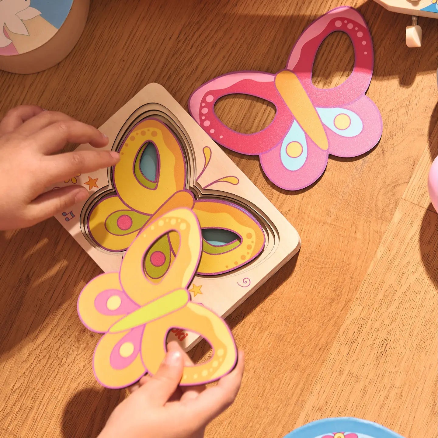Layer Puzzle Butterfly Goki Lil Tulips