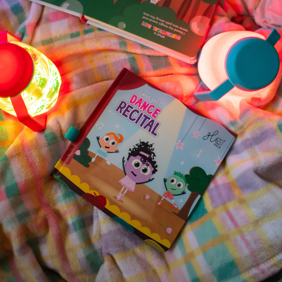Light-Up Library - Lumi's First Dance Recital Glo Pals Lil Tulips