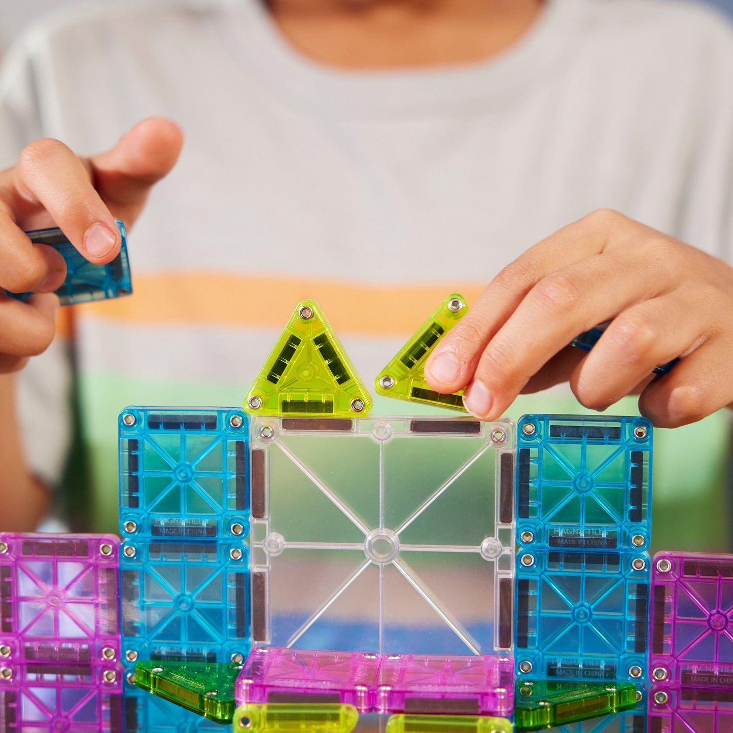 MicroMAGS Travel Deluxe Magna-Tiles Lil Tulips