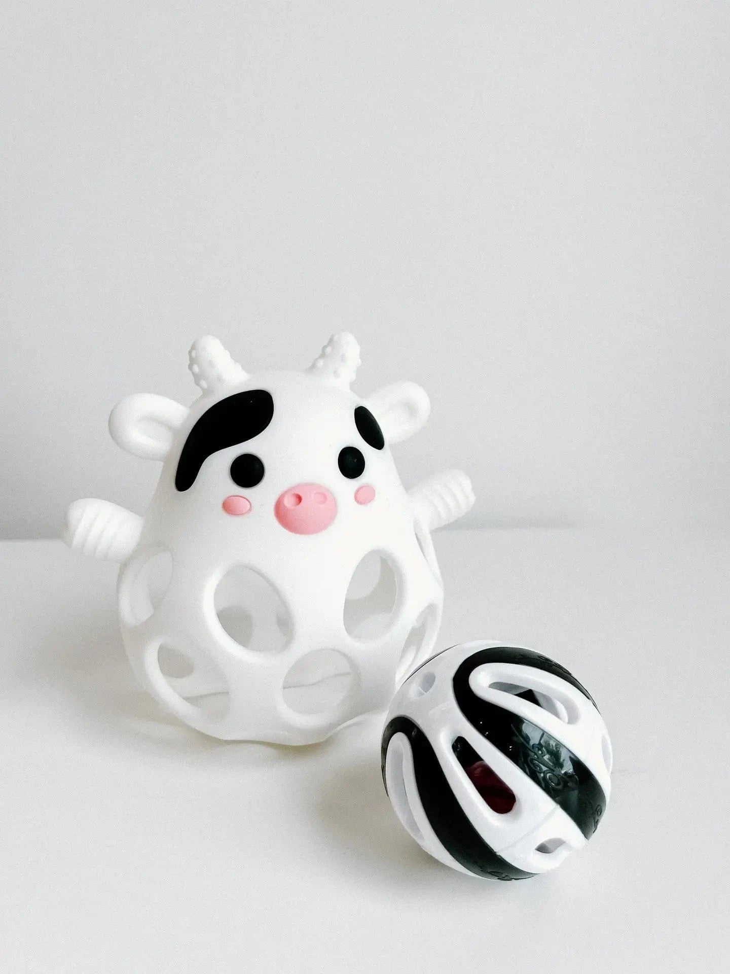 Millie the Cow Peaks & Valleys Baby Lil Tulips