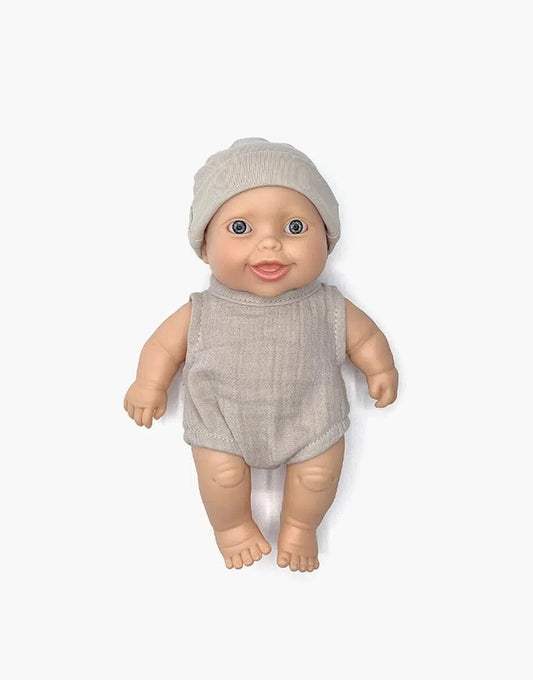 Peque Doll Guillo Set in Sacha