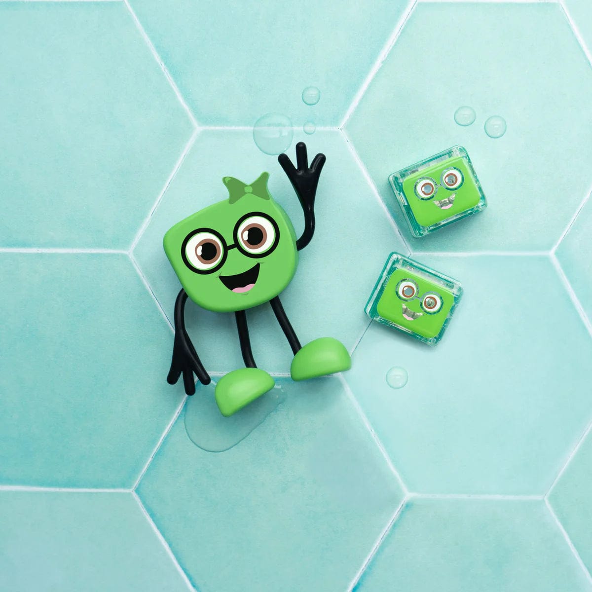 NEW Green Glo Pals Character Pippa Glo Pals Lil Tulips