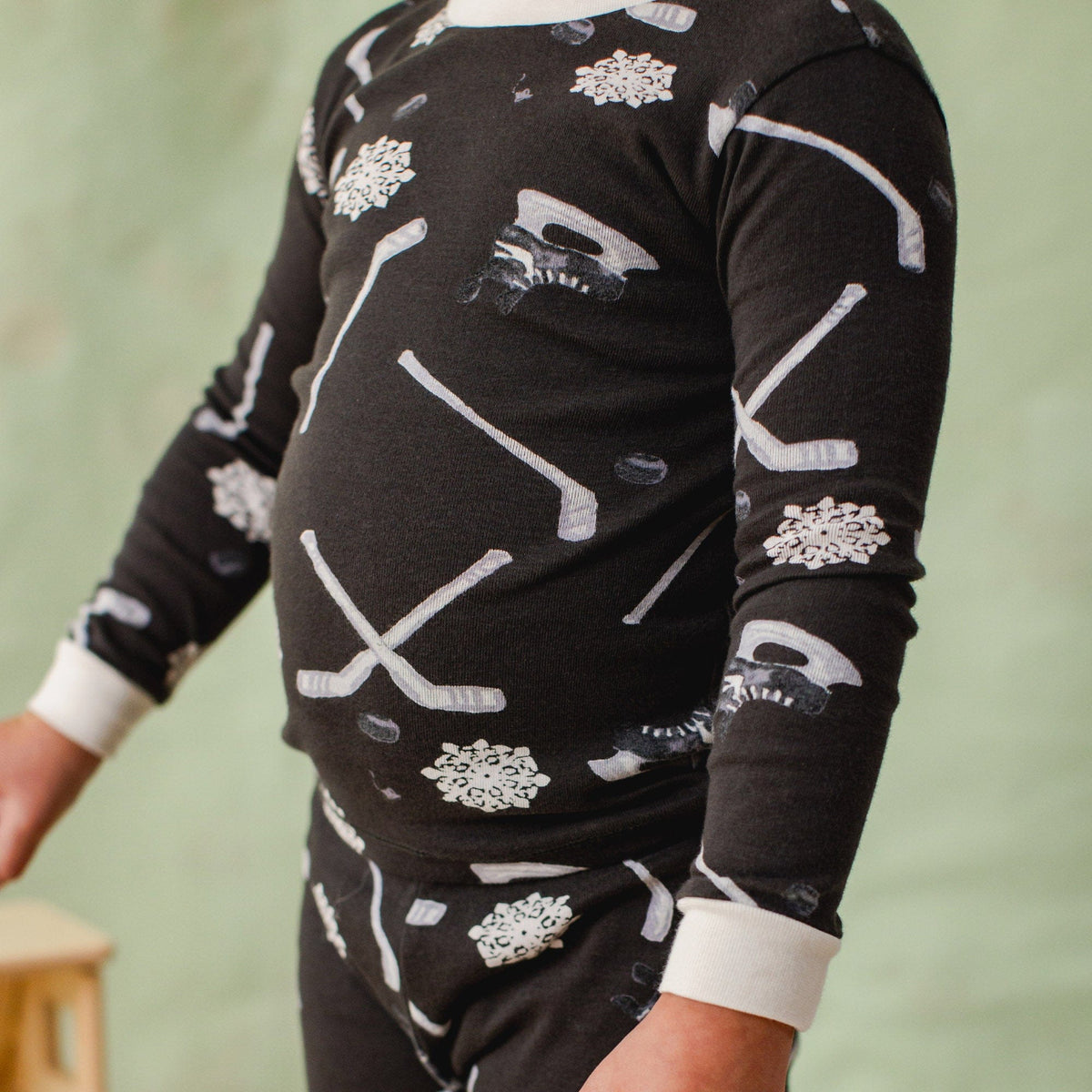 Nice On Ice Organic Cotton Two-Piece Pajamas Burt's Bees Baby Lil Tulips