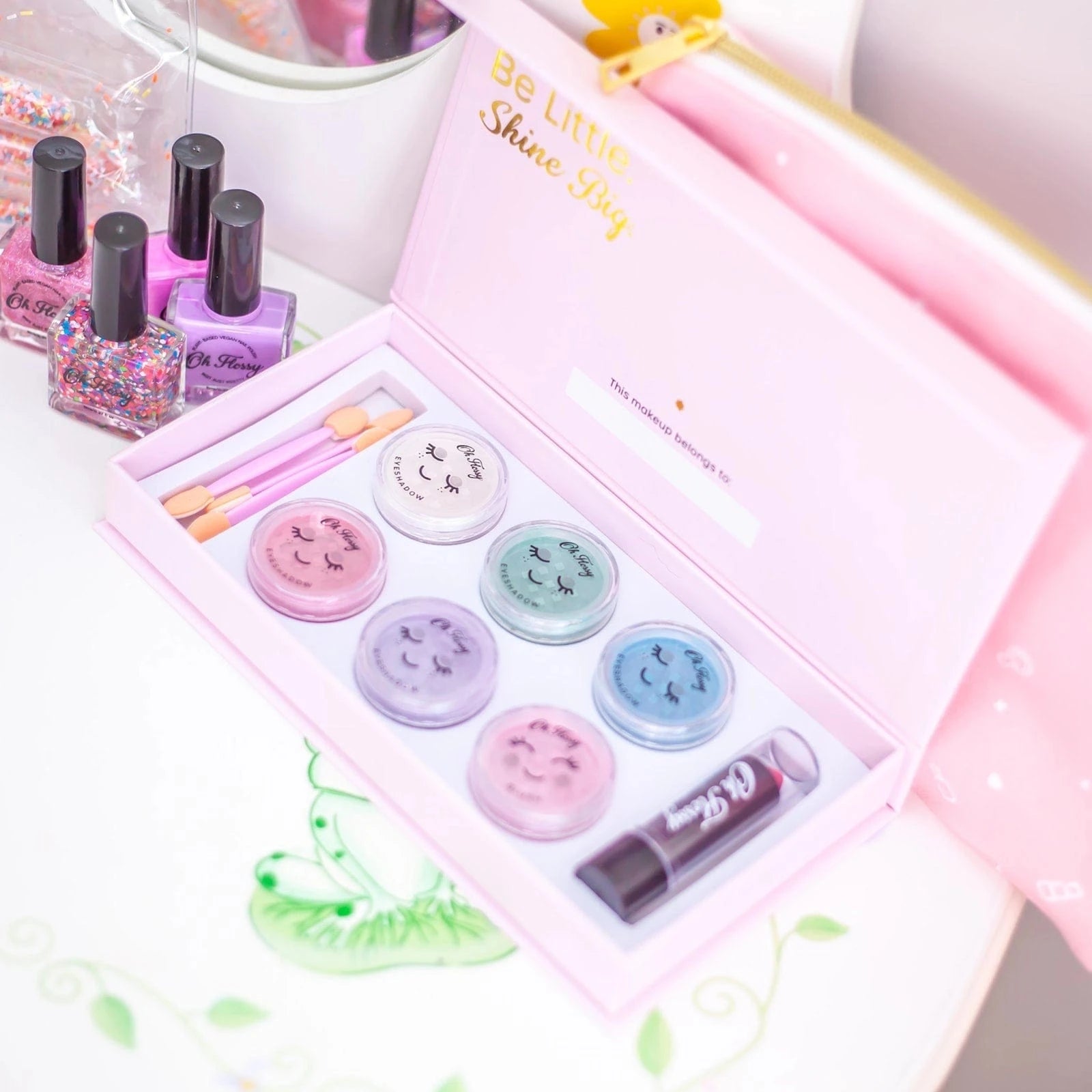 Oh Flossy Deluxe Makeup Set Oh Flossy Lil Tulips