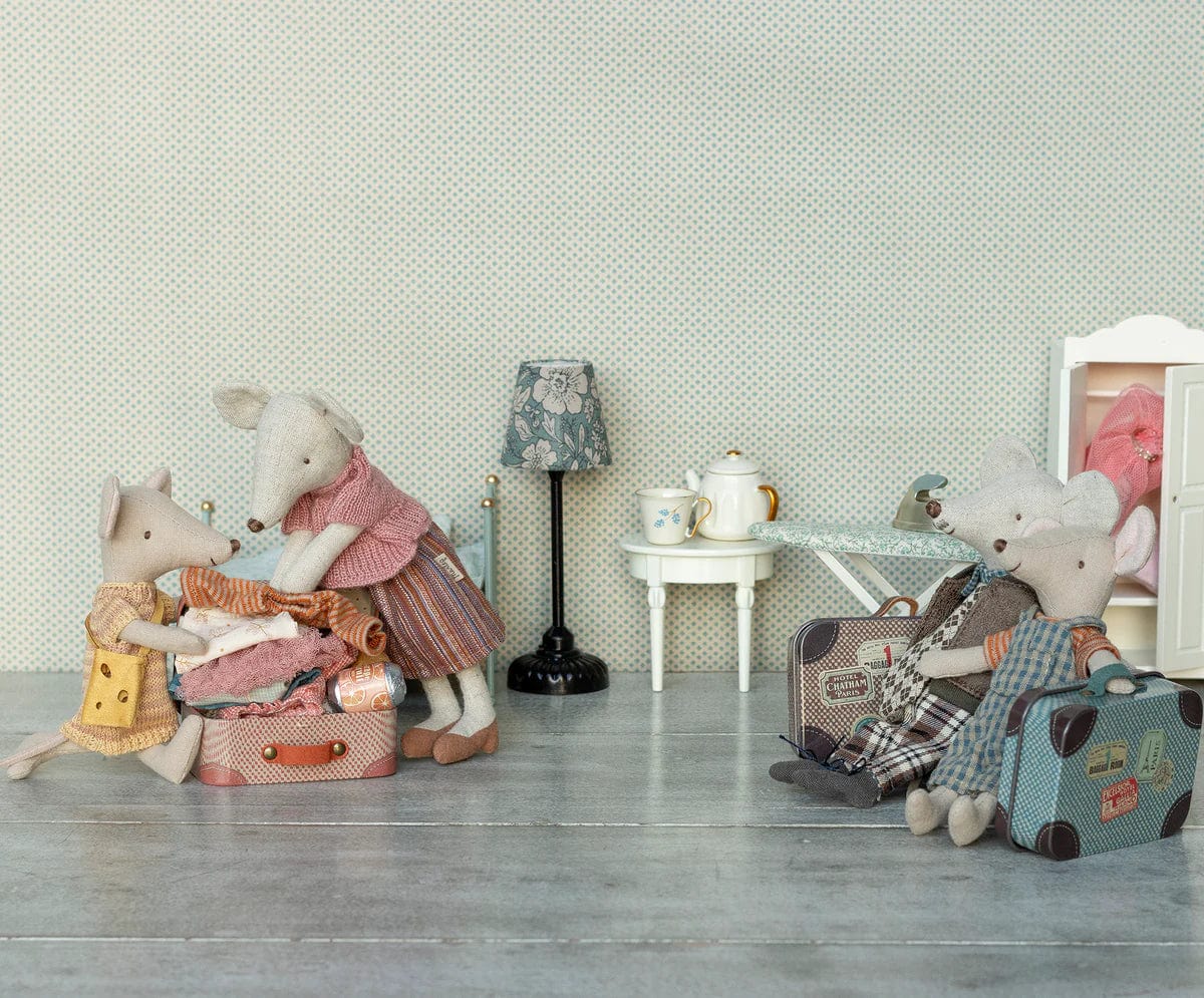 Overalls & Shirt in Suitcase, Mouse - Big Brother Maileg Lil Tulips