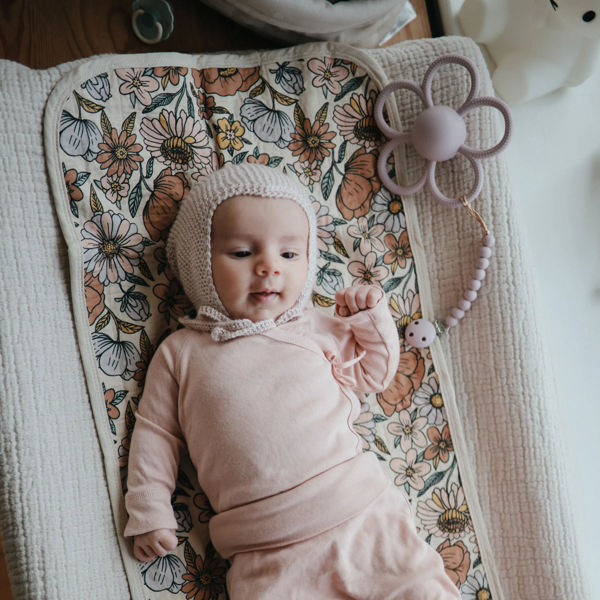 Pacifier Clip | Hera (Soft Lilac) Mushie Lil Tulips