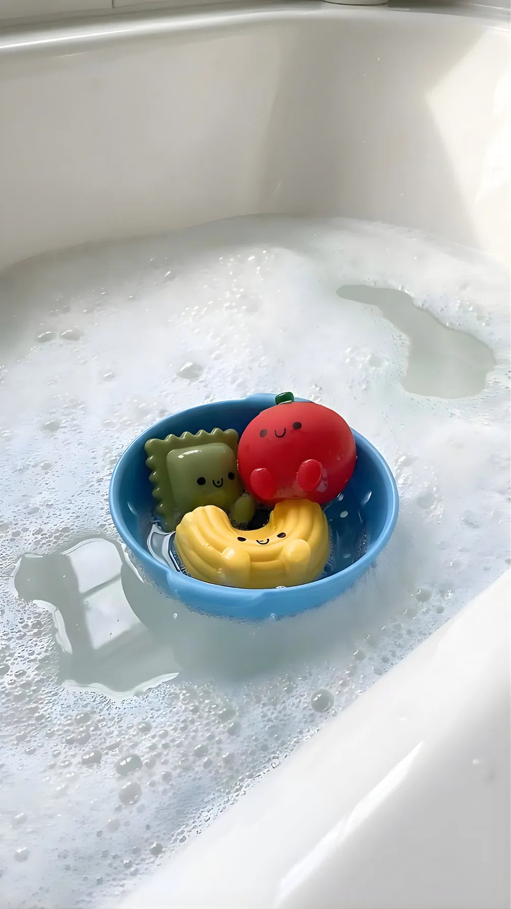 Pasta Itzy Splash Pals™ - Bath + Water Toy Itzy Ritzy Lil Tulips