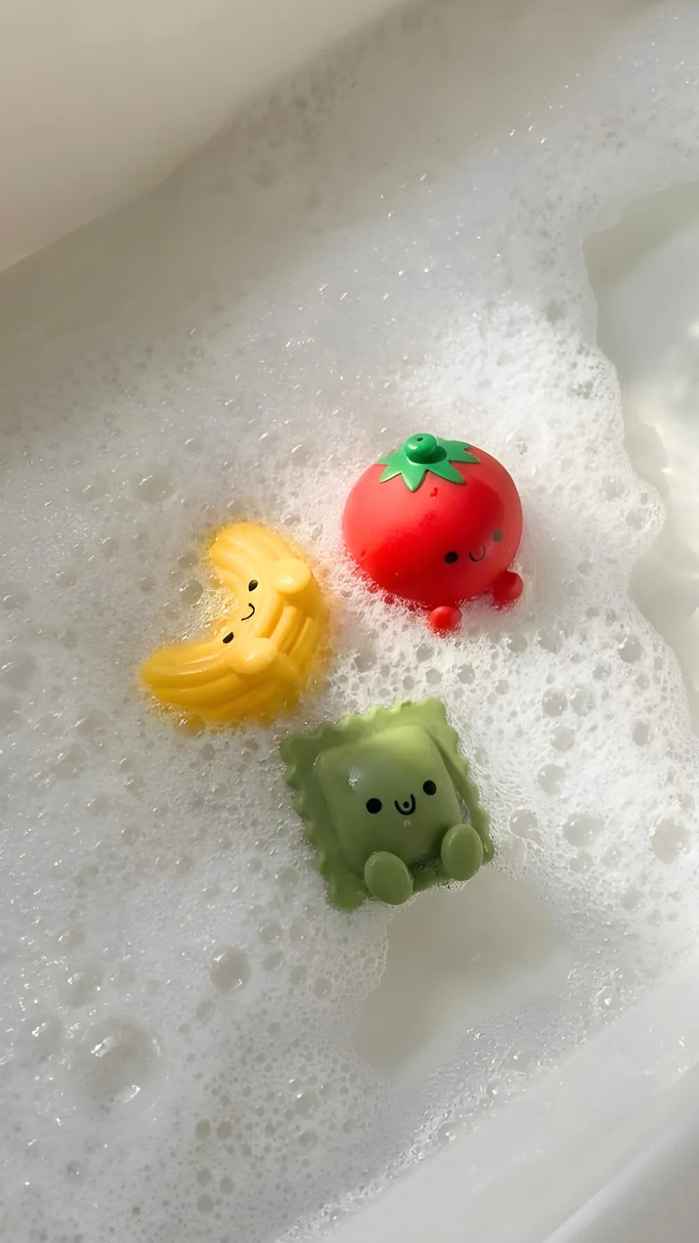 Pasta Itzy Splash Pals™ - Bath + Water Toy Itzy Ritzy Lil Tulips