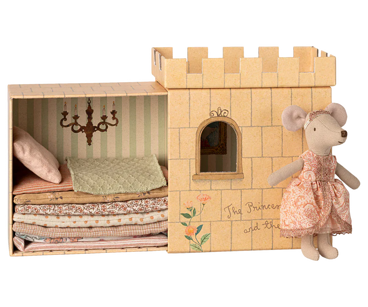 Princess and the pea, Big sister mouse Maileg Lil Tulips