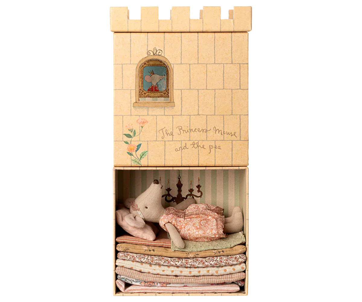 Princess and the pea, Big sister mouse Maileg Lil Tulips