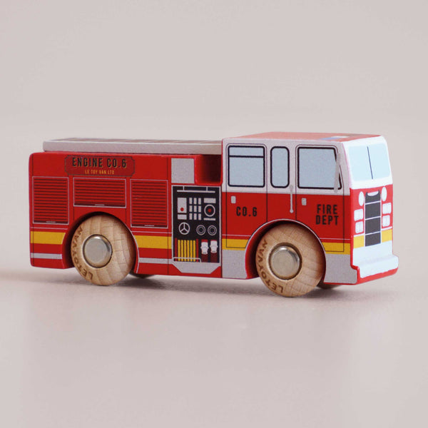 Quinn Wooden Vehicle (GT270) Le Toy Van Lil Tulips