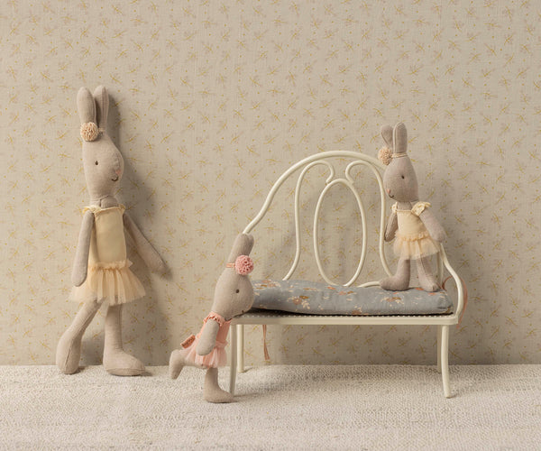 Rabbit size 1 - Ballet suit and skirt cream Maileg Lil Tulips