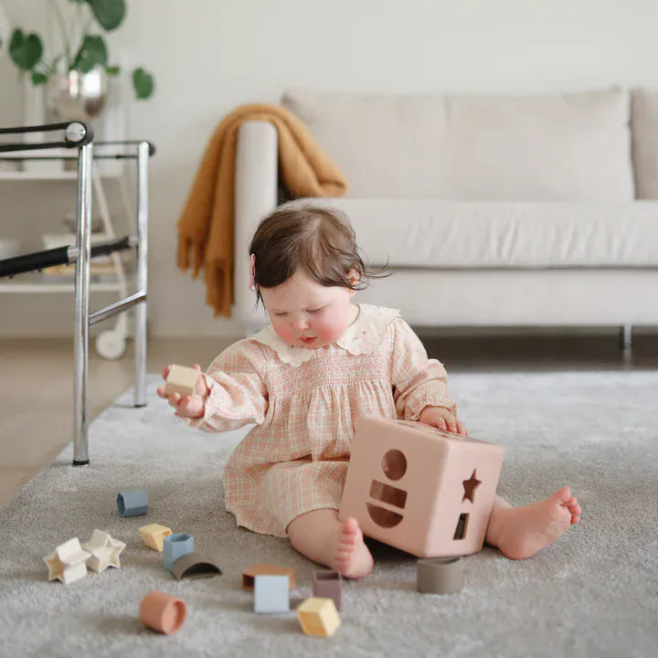 Shape Sorting Box - Petal Mushie Lil Tulips