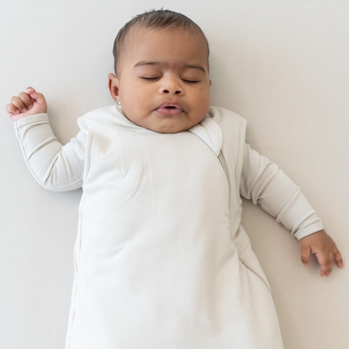 Sleep Bag in Oat 2.5 Kyte Baby Lil Tulips