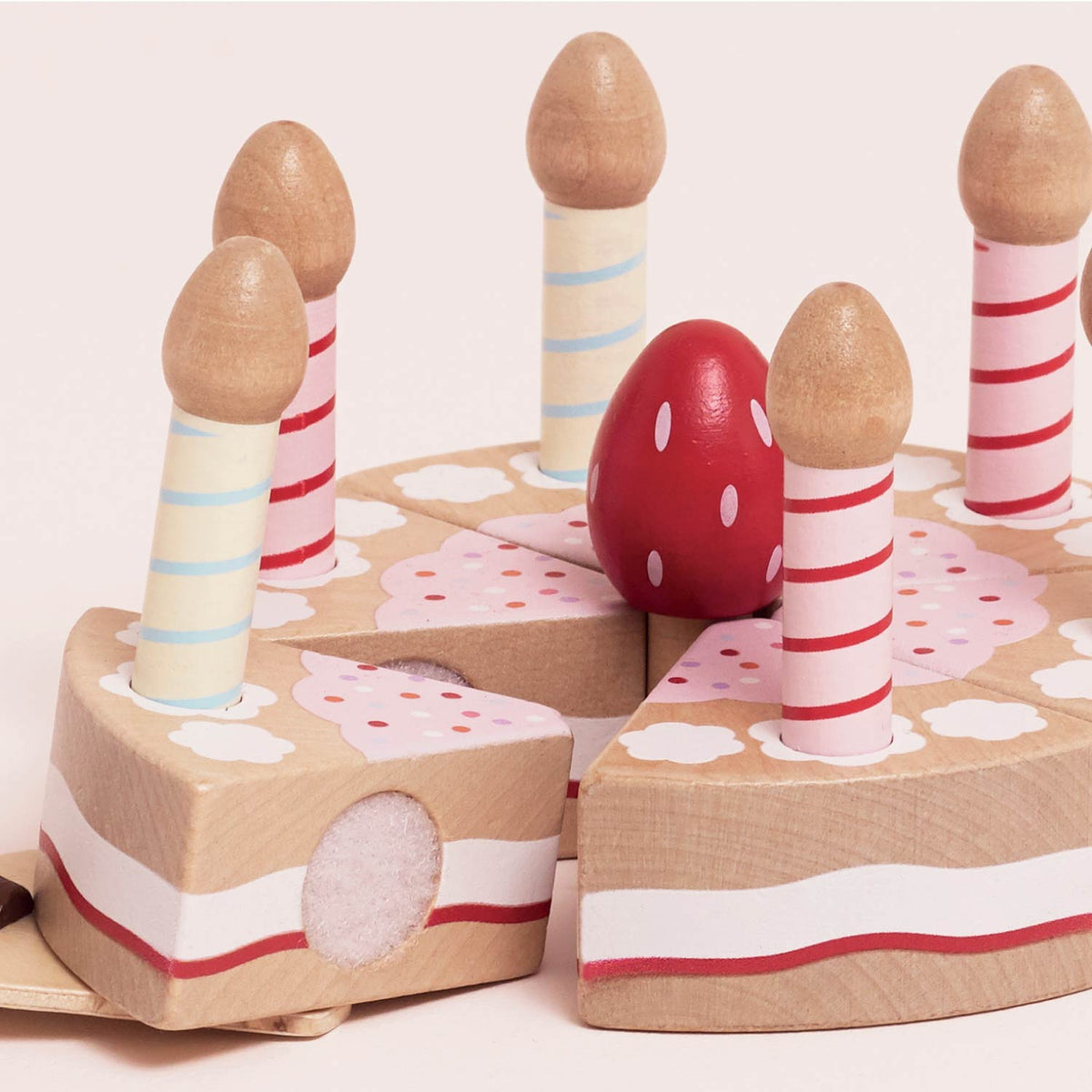Sliceable Birthday Cake & Candles Le Toy Van Lil Tulips
