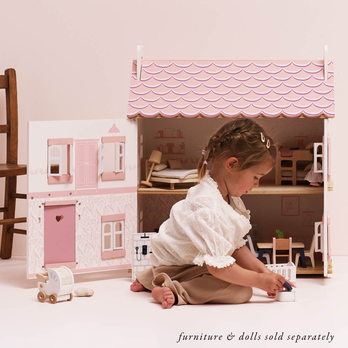 Sophie's Wooden Dolls House Le Toy Van Lil Tulips