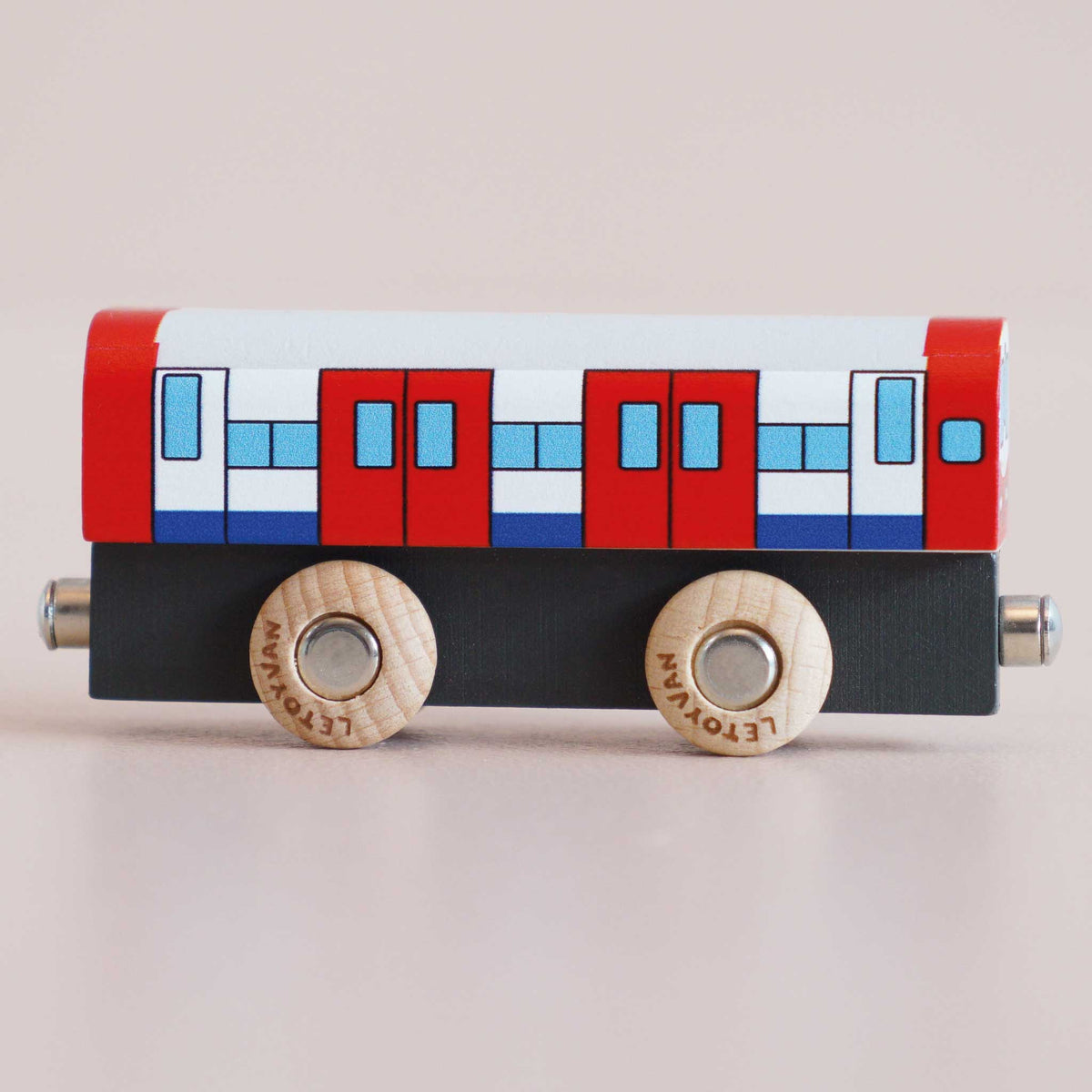Tim Wooden Vehicle (GT290) Le Toy Van Lil Tulips