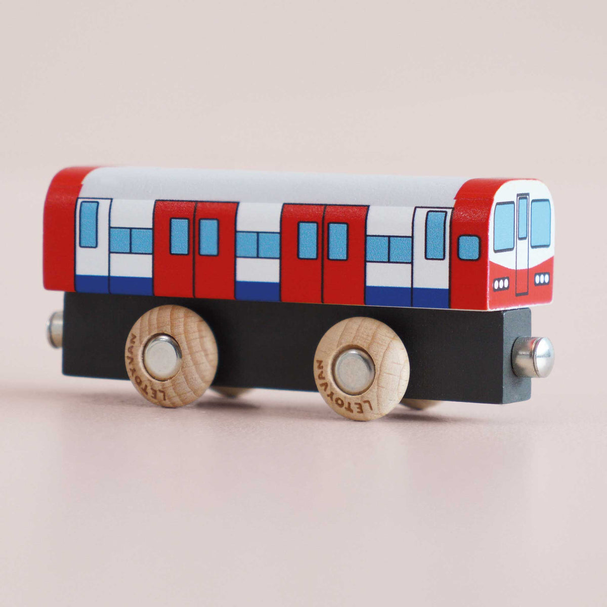Tim Wooden Vehicle (GT290) Le Toy Van Lil Tulips