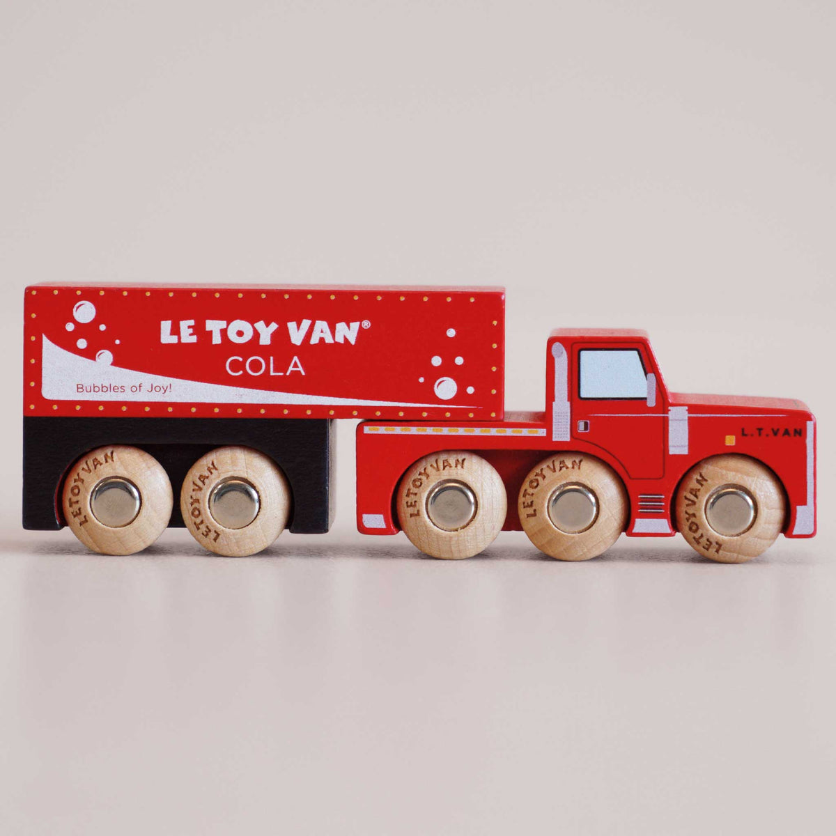 Toby Wooden Vehicle (GT180) Le Toy Van Lil Tulips