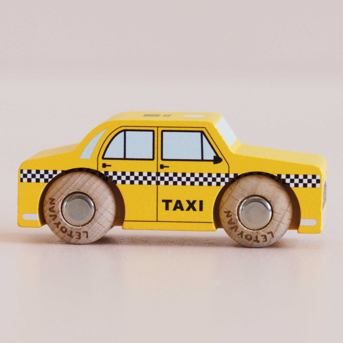 Trixie Wooden Vehicle (GT245) Le Toy Van Lil Tulips