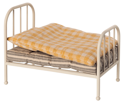 Vintage Bed, Teddy Junior Maileg Lil Tulips
