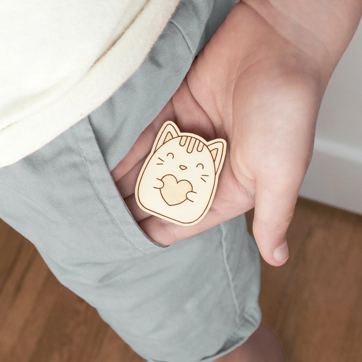 Wooden Pocket Hug – Axolotl oh, little wren Lil Tulips