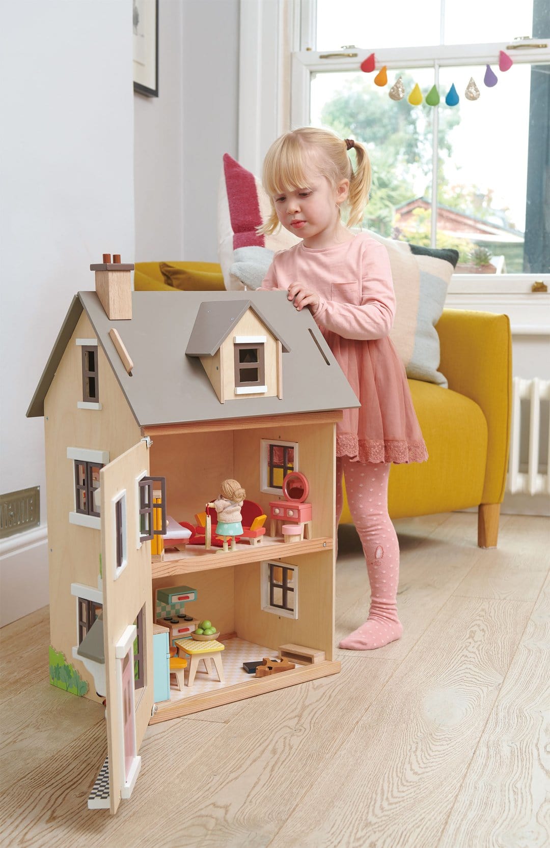 Foxtail Villa Dollhouse Tender Leaf Lil Tulips