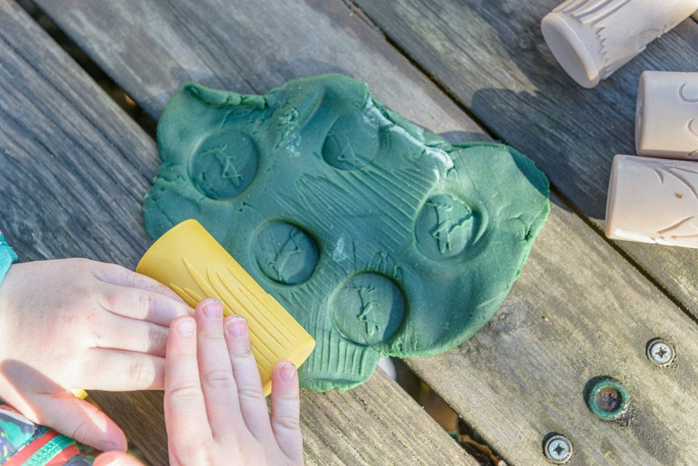 Let's Roll – Garden Bugs Play Set Yellow Door US LLC Lil Tulips