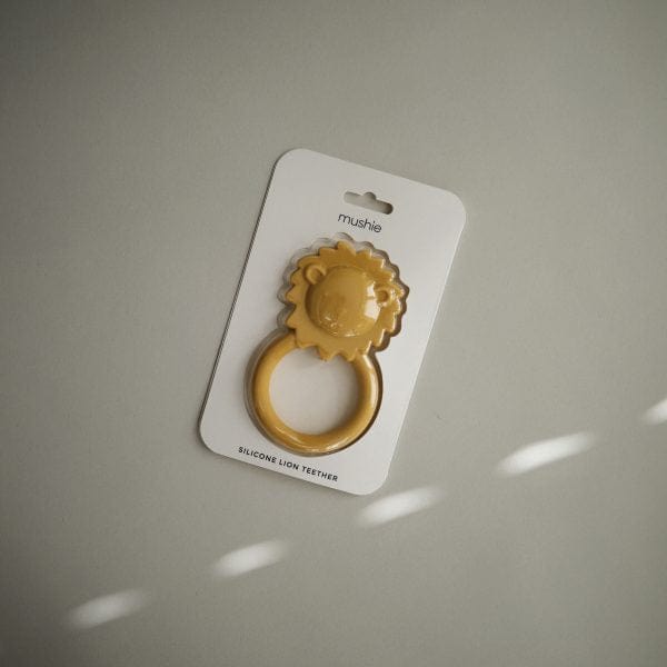 Lion Teether (Soft Yellow) Mushie Lil Tulips