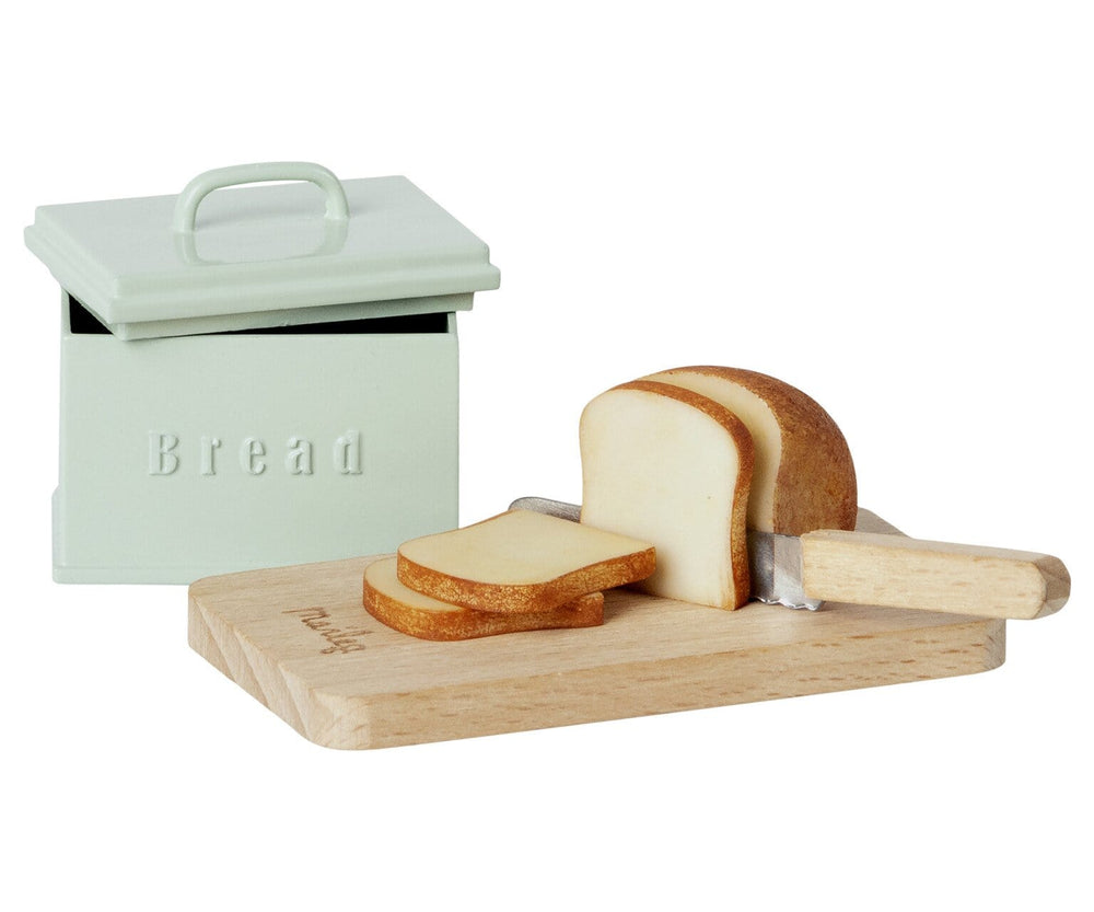 Miniature Bread Box with Cutting Board and Knife Maileg Lil Tulips