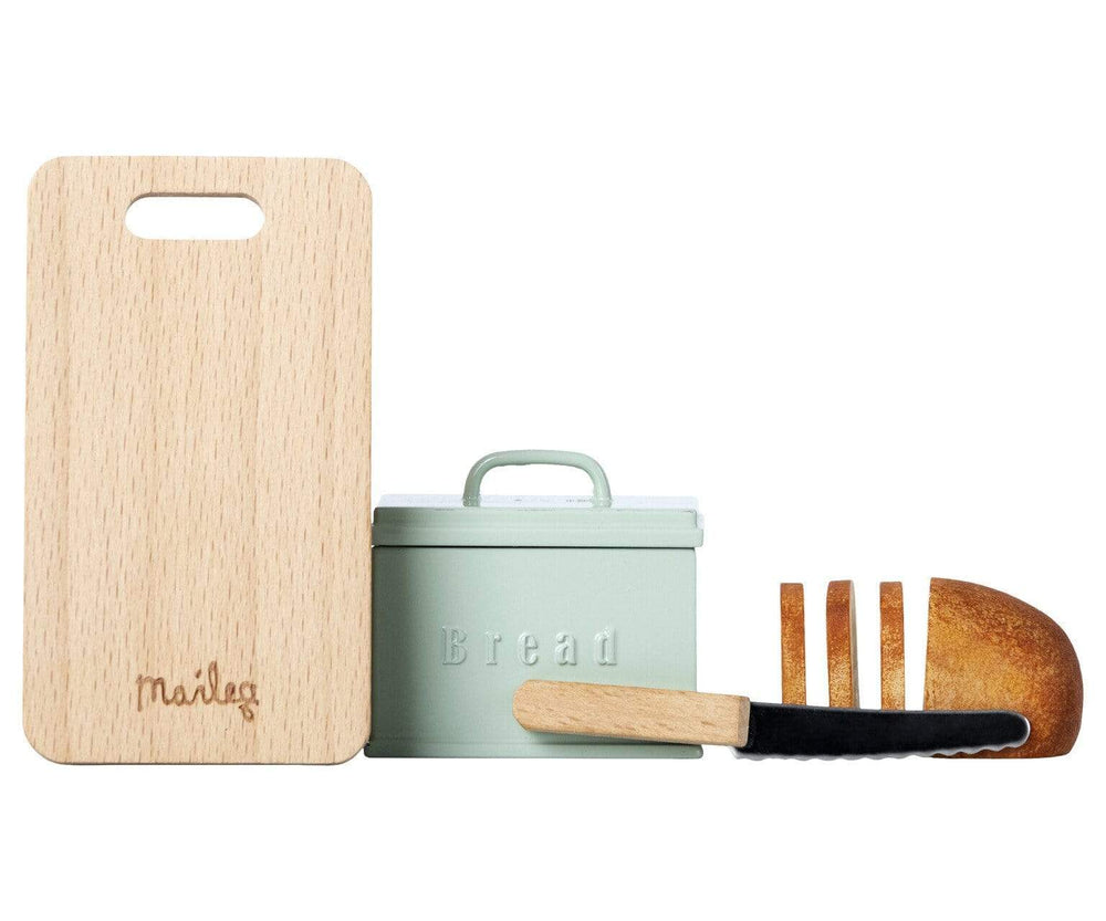 Miniature Bread Box with Cutting Board and Knife Maileg Lil Tulips