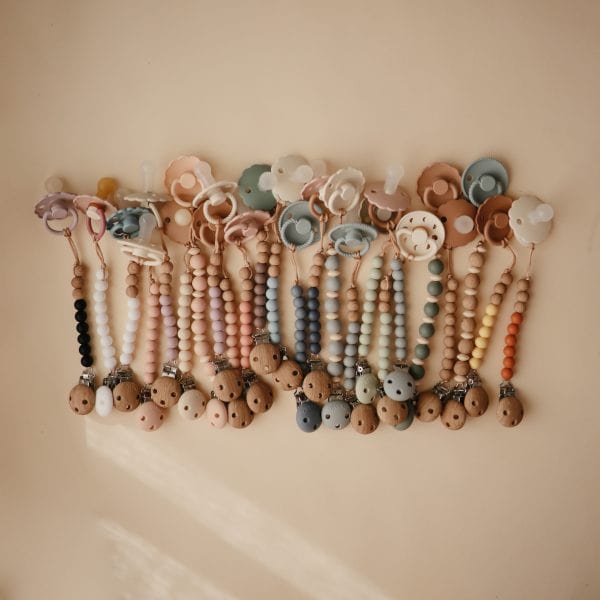 Pacifier Clip | Luna (Dried Thyme) Mushie Lil Tulips