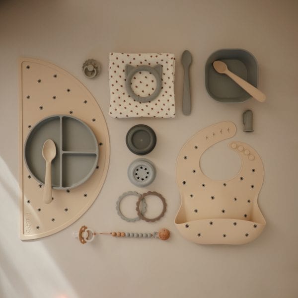 Silicone Baby Bib (Black Daisy) Mushie Lil Tulips