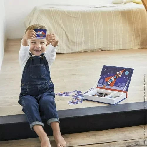 Space Magneti’Book Janod Magnet Toys Lil Tulips